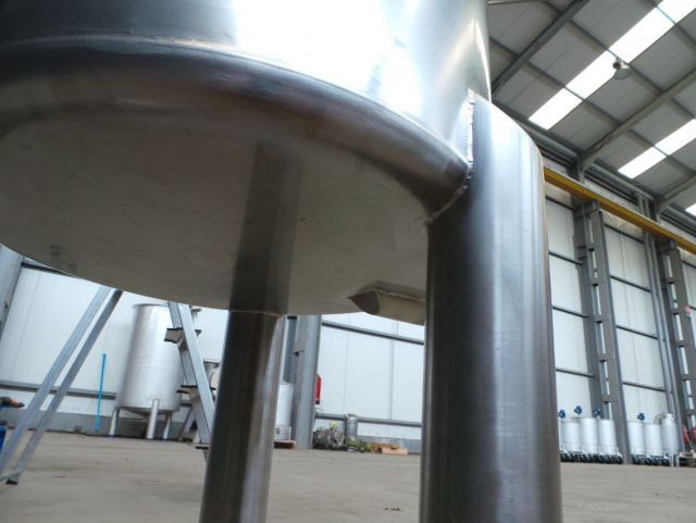 1 x 120L AISI316; simple paroi; vertical