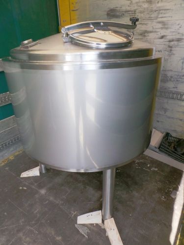 2 x 1060L - 9 US bbl - 280 US gal AISI316; heat-exchanger; insulated; vertical; conical bottom