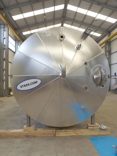 1 x 40m³ AISI304L; geisoleerd, vertikaal; conisch op poten; roestvrijstalen opslagtank