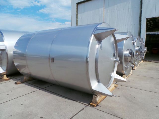 8 x 14.1m³ V4A; vertikal; einwandig; konische Behälter