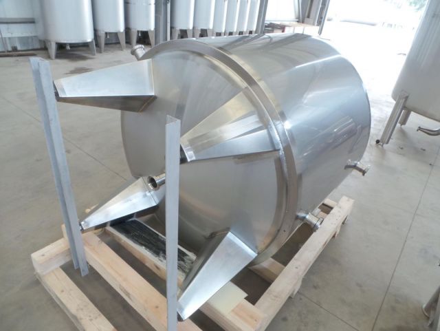 1 x 1.100L - 9 US bbl - 290 US gal AISI 304; cooling tank; heat-exchanger; vertical; conical