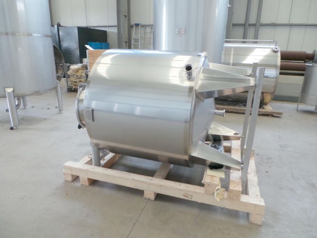 1 x 1.100L - 9 US bbl - 290 US gal AISI 304; cooling tank; heat-exchanger; vertical; conical