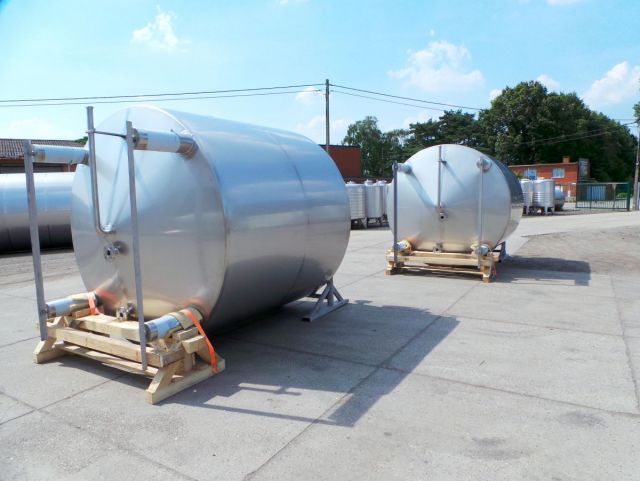 2 x 10m³ V2A; Gärtanks; Wärmetauscher; Isoliert; Vertikal