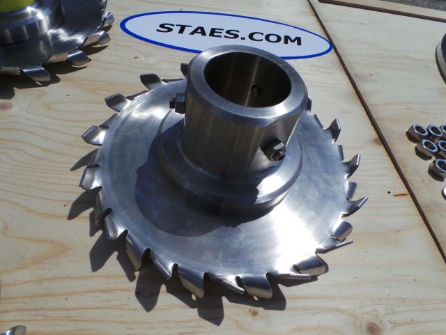 1 x 10.5m³ V4A; Mischbehälter; Vertikal; Wärmetauscher; Ruhrwerke Dissolver