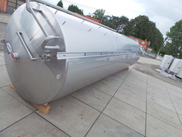 1 x 100m³ V2A; Isolierten Behälter; Wärmetauscher; Vertikal