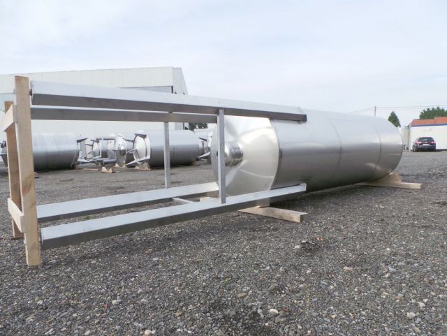 1 x 4.6m³ AISI316; roestvrijstalen opslagtanks; vertikaal op poten
