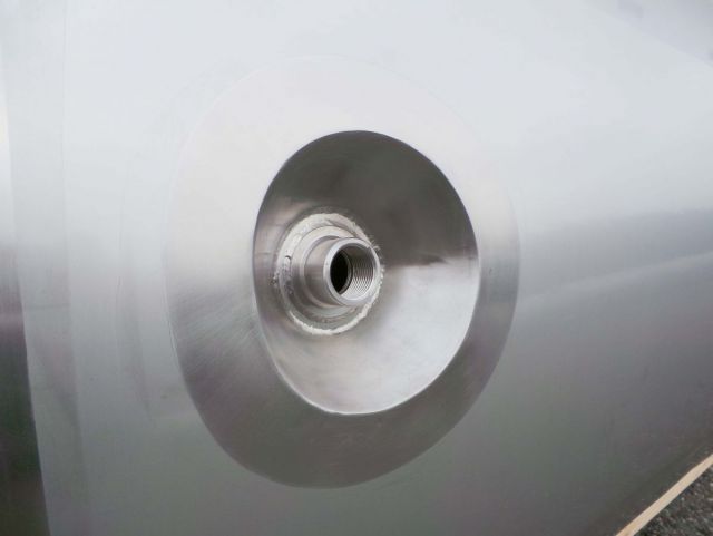 2 x 3.300L - 27 US bbl -  870 US gal - AISI316; stainless-steel storage-tank; insulated; vertical on legs