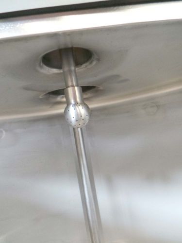 8 x 200L AISI316; roestvrijstalen mengtank; enkelwandig vertikaal op wielen