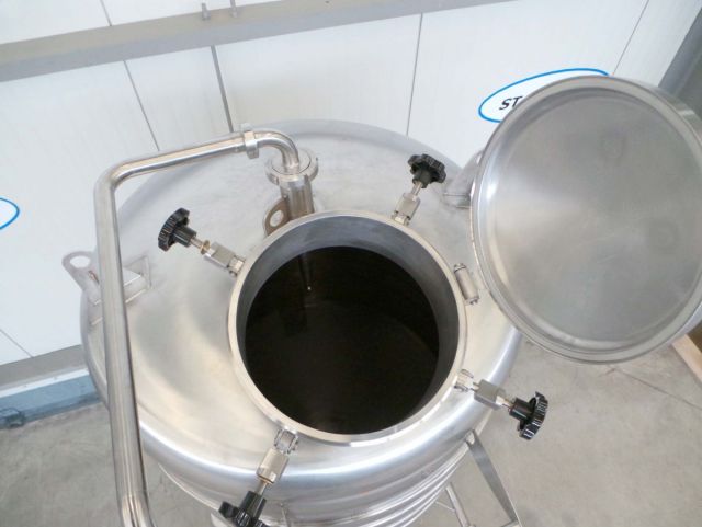 3 x 1.500L - 12 US bbl - 396 US gal - AISI304; CCT beer fermentors; fermentation tank for beer; heat exchanger