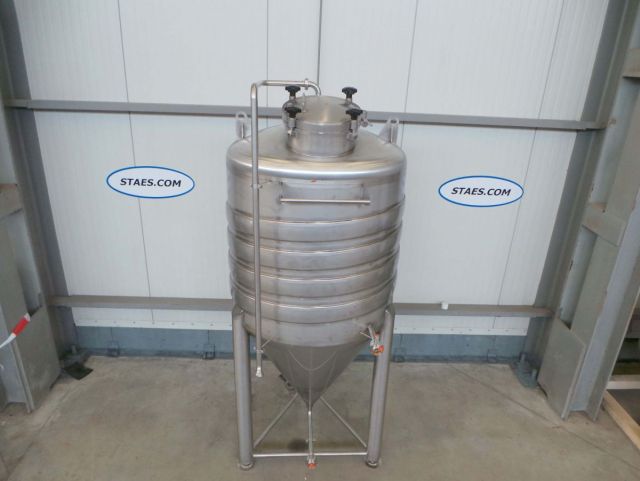 3 x 1.500L - 12 US bbl - 396 US gal - AISI304; CCT beer fermentors; fermentation tank for beer; heat exchanger