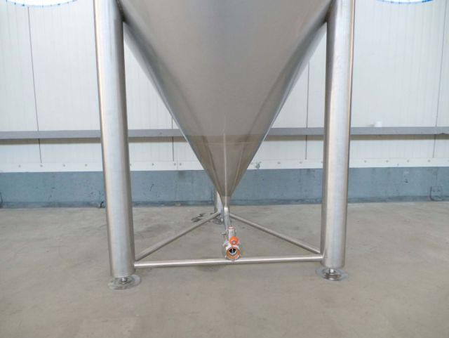 3 x 1.500L - 12 US bbl - 396 US gal - AISI304; CCT beer fermentors; fermentation tank for beer; heat exchanger