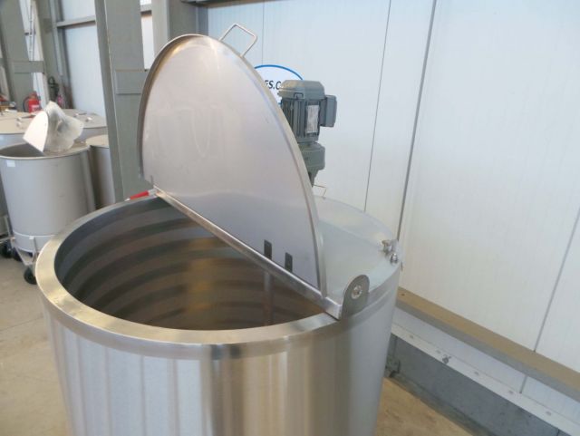 1 x 1.200L - 10 US bbl - 317 US gal - AISI304; stainless-steel mixing tank