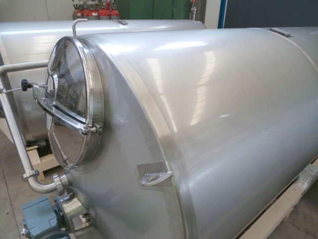 3 x 3.6m³ AISI304; roestvrijstalen opslagtank; roerwerk; vertikaal