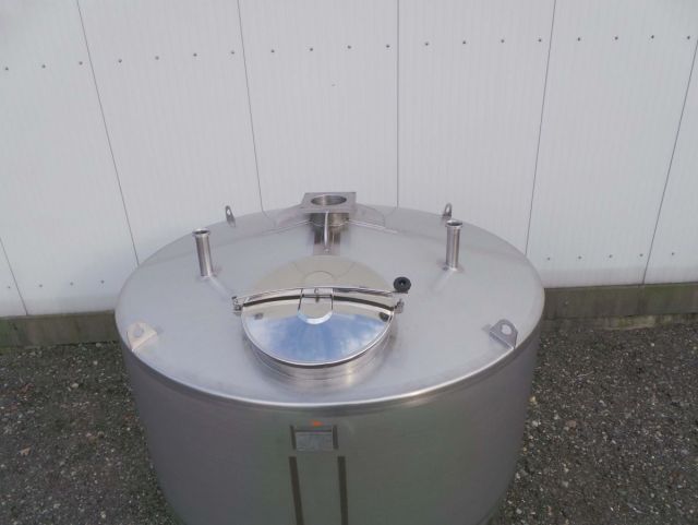 1 x 3.400L - 28.5 US bbl - 900 US gal - AISI304; stainless-steel storage tank; vertical; single jacketed
