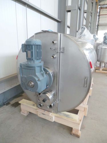 1 x 2.25m³ AISI304; cuve à melange vertical pour le chocolat avec agitateur type cadre; échangeur thermique; isolée; tous en inoxydable