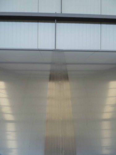 1 x 2.25m³ AISI304; cuve à melange vertical pour le chocolat avec agitateur type cadre; échangeur thermique; isolée; tous en inoxydable