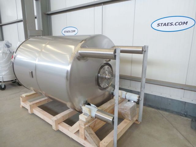 1 x 2.25m³ AISI304; cuve à melange vertical pour le chocolat avec agitateur type cadre; échangeur thermique; isolée; tous en inoxydable