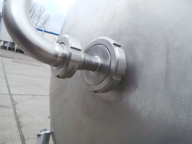 1 x 6.000L - 50 US bbl - 1.580 US gal - AISI304; CCT fermenter tank; heat exchanger; insulated