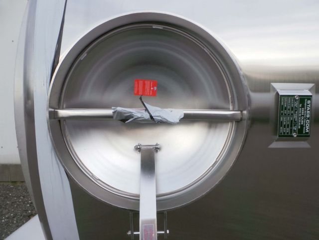 2 x 30m³ V2A; Edelstahl Behälter; Einwandig; Stehend; Konisch auf Füssen