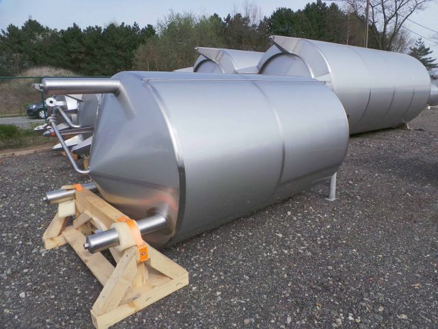 1 x 4m³ AISI304 CCT cuve de fermentation bière; échangeur thermique PED/CE & 1 x 3m³ AISI304 Cuve d'eau chaude