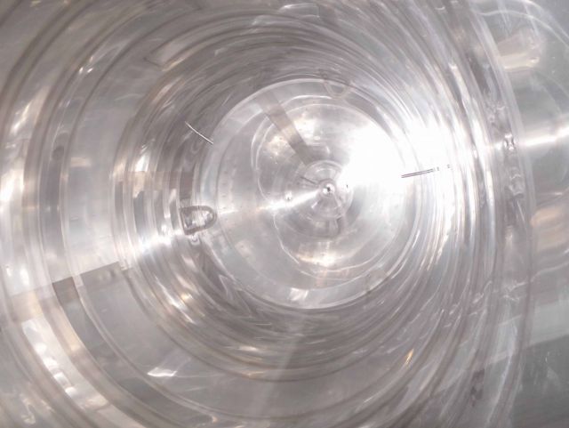 1 x 4m³ AISI304 CCT cuve de fermentation bière; échangeur thermique PED/CE & 1 x 3m³ AISI304 Cuve d'eau chaude