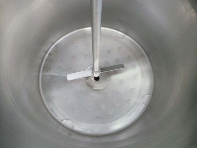 1 x 310L V4A; Edelstahl Mischbehälter; Wärmetauscher; isoliert