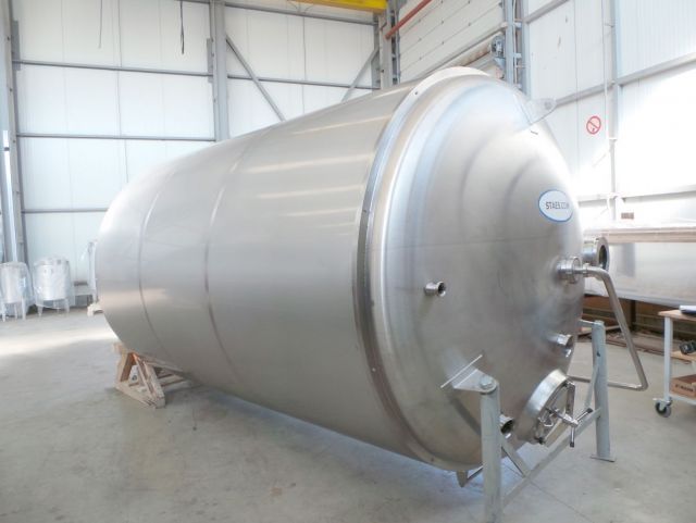 13 x 14.2m³ AISI304; BBT bright beer tanks; vertical on legs, insulated tank; heat exchanger