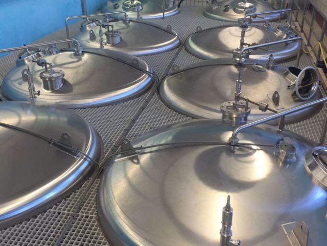13 x 14.2m³ AISI304; BBT bright beer tanks; vertical on legs, insulated tank; heat exchanger