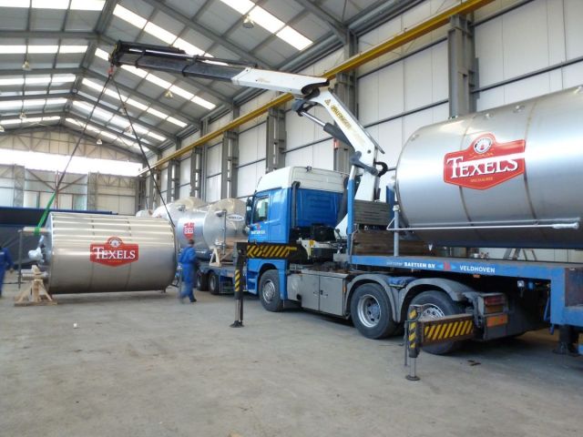 13 x 14.2m³ AISI304; BBT bright beer tanks; vertical on legs, insulated tank; heat exchanger