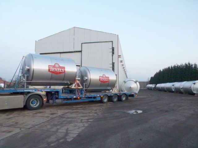 13 x 14.2m³ AISI304; BBT bright beer tanks; vertical on legs, insulated tank; heat exchanger