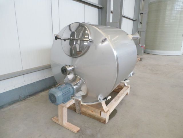 1 x 2.2m³ - AISI316 roestvrijstalen mengtank, vertikaal op poten, conische bodem