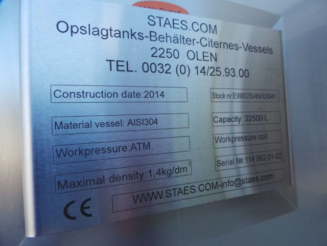 2 x 22.5m³ AISI304; roestvrijstalen mengtanks; vertikaal; enkelwandig