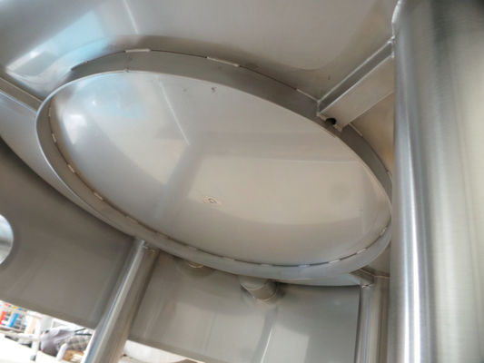 1 x 1.5m³ bier kookketel; brouwketel; geisoleerd met schouw voor gasdampen