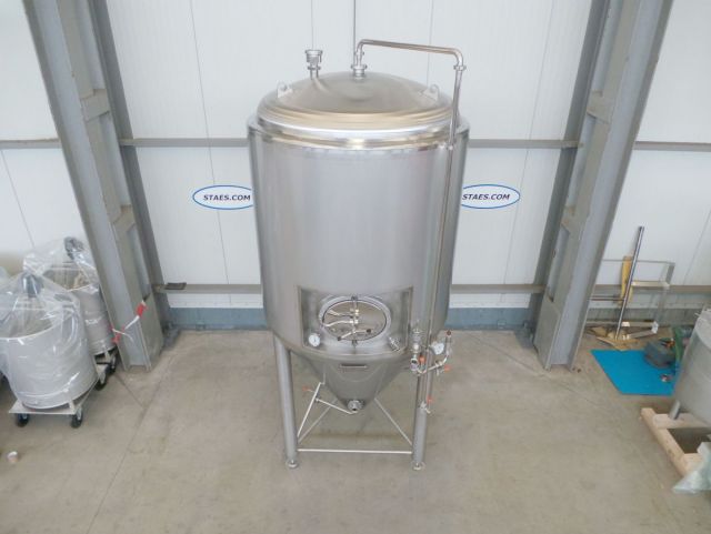 4 x 3200L AISI304 ZKG Gärtanks - Biertanks; stehend; Kühlung, isolierung