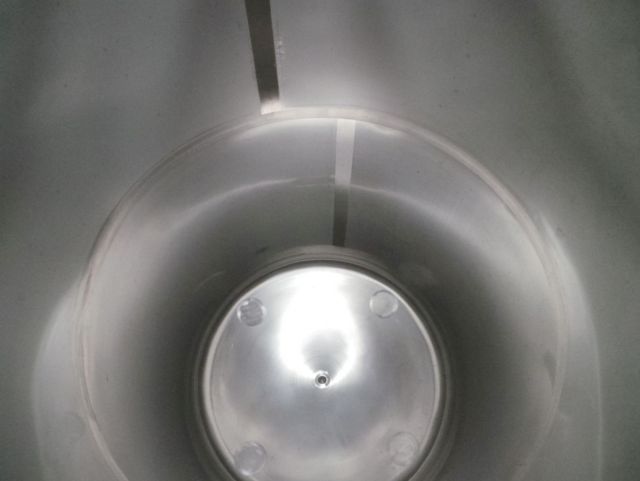 1 x 5.3m³ & 1 x 2.1m³ AISI304 Stainless Steel pressure tanks; PED - CE; 10% RX; EN 13445