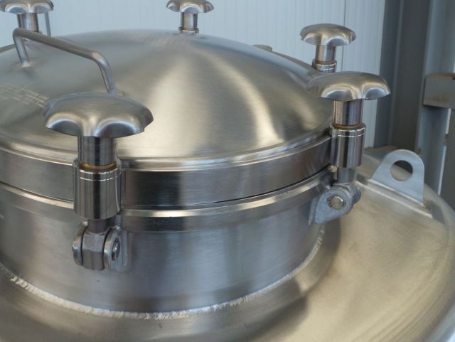 1 x 5.3m³ & 1 x 2.1m³ AISI304 Stainless Steel pressure tanks; PED - CE; 10% RX; EN 13445
