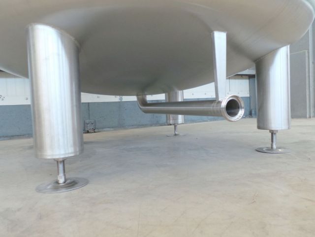 1 x 5.3m³ & 1 x 2.1m³ AISI304 Stainless Steel pressure tanks; PED - CE; 10% RX; EN 13445