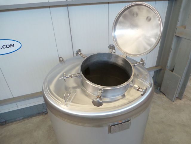 1 x 5.3m³ & 1 x 2.1m³ AISI304 Stainless Steel pressure tanks; PED - CE; 10% RX; EN 13445