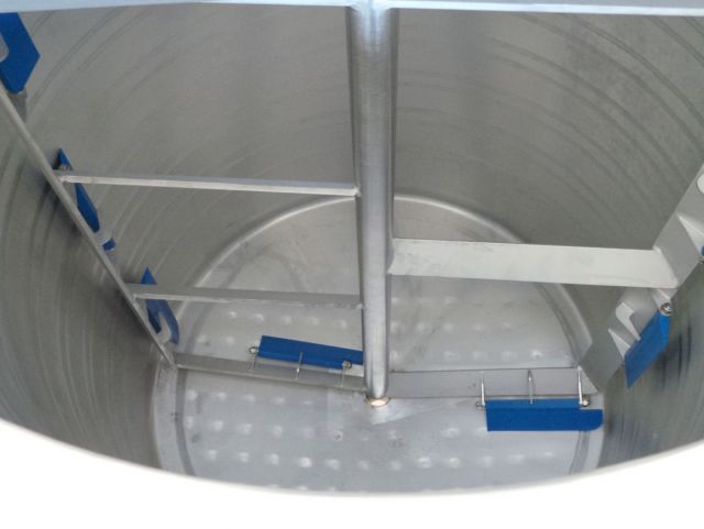 1 x 1.5m³ AISI304; Roestvrijstalen mengtank; geisoleerd; warmtewisselaar