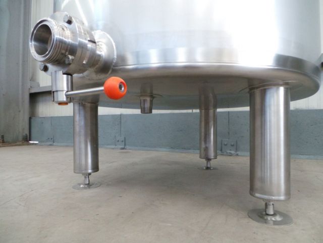 1 x 290L AISI304 roestvrijstalen mengtank; warmtewisselaar; isolatie