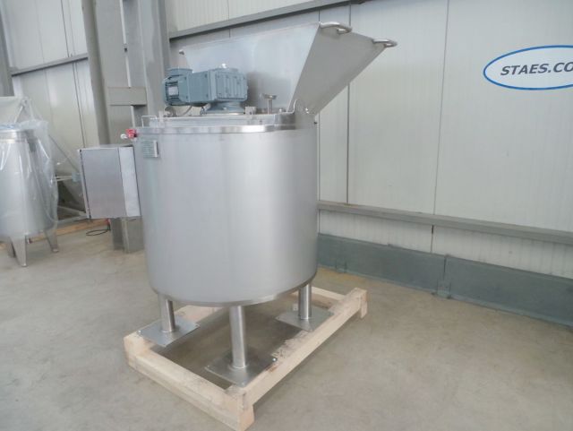 1 x 520L AISI304 cuve agité pour le chocolat; échangeur thermique; isolation; trémie