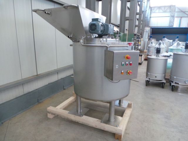1 x 520L AISI304 cuve agité pour le chocolat; échangeur thermique; isolation; trémie