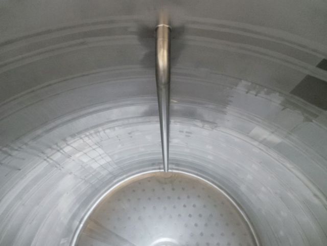 1 x 3.3m³ AISI304 Edelstahl Behälter; Wärmetauscher; Isolierung