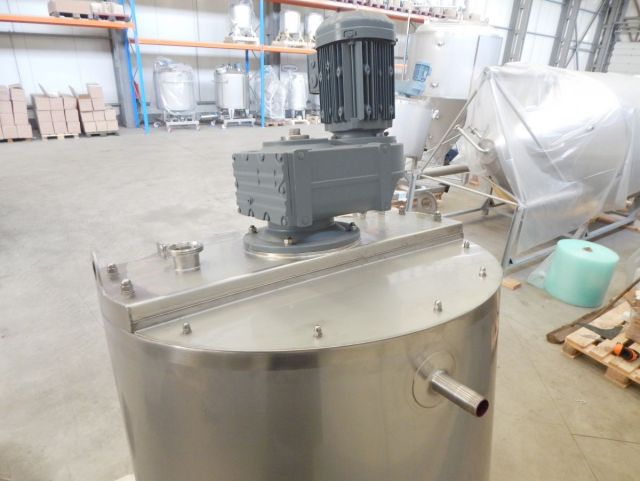2 x 300L AISI304 cuve agitée pour le chocolat; échangeur thermique; isolation