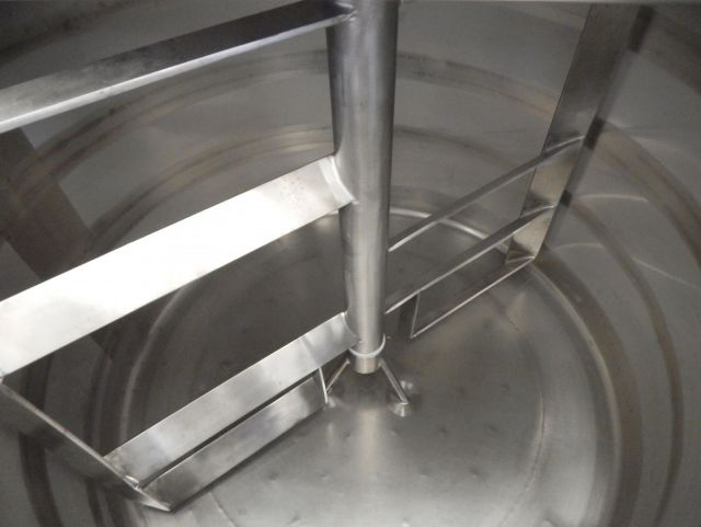 2 x 300L AISI304 cuve agitée pour le chocolat; échangeur thermique; isolation