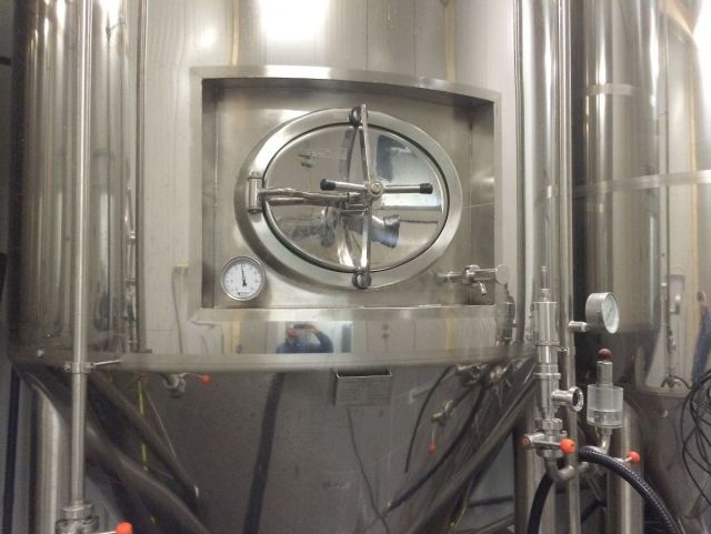 2 x 5.2m³ & 1 x 4.2m³ AISI304; CCT bier fermentatie tanks; PED CE TüV; 10% Rx