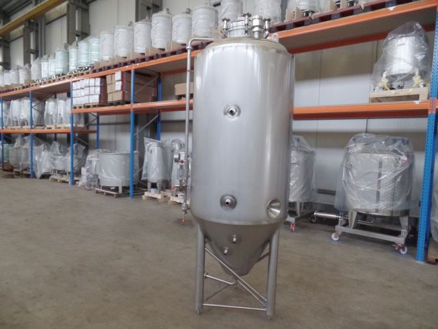 1 x 1m³ AISI304; CCT beer fermenters; PED CE TüV; 10% Rx