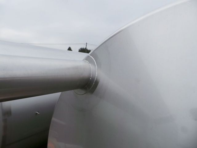 5 x 10.8m³ AISI316L; 5 x 7.7m³ AISI316L geïsoleerde RVS inox opslagtanks; verticaal op poten