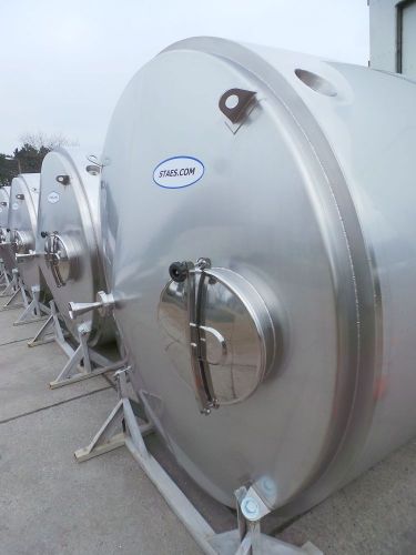 5 x 10.8m³ AISI316L; 5 x 7.7m³ AISI316L geïsoleerde RVS inox opslagtanks; verticaal op poten