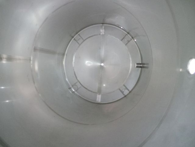 5 x 10.8m³ AISI316L; 5 x 7.7m³ AISI316L geïsoleerde RVS inox opslagtanks; verticaal op poten